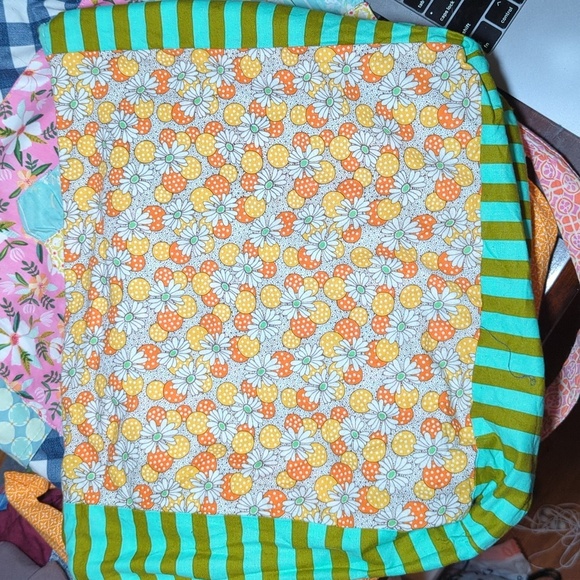 Matilda Jane PLATINUM Messenger Crossbody Bag Geometric Stripes Colorful Boho - Picture 5 of 6